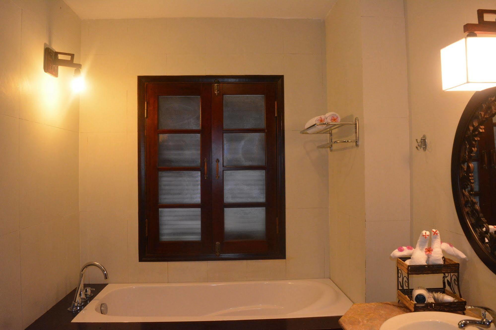 Botanic Garden Villas ฮอยอัน ภายนอก รูปภาพ